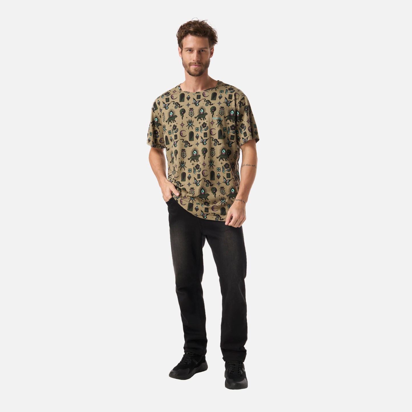 Polera Hombre Esoterica Print Verde Militar Haka Honu