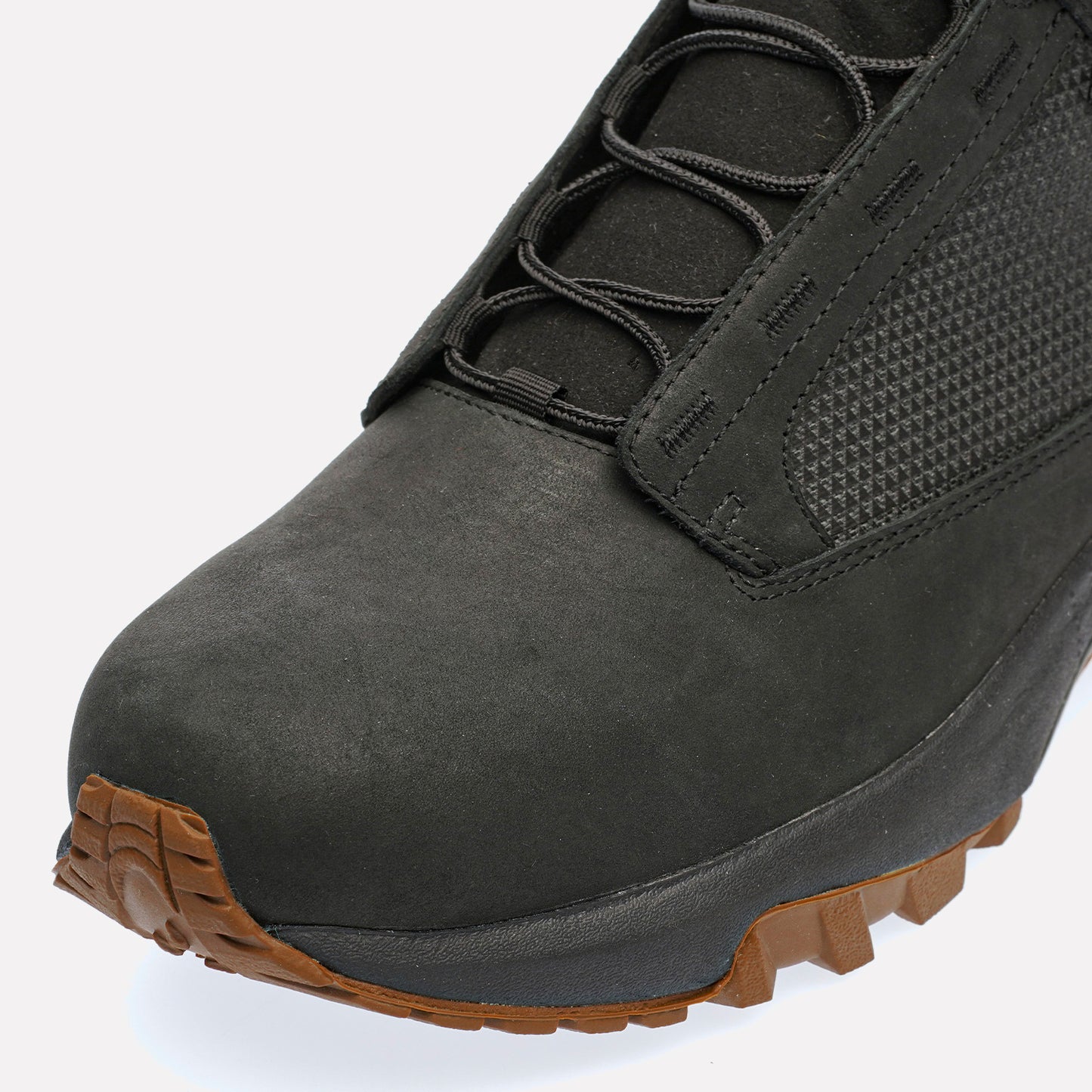 Botín Hombre Woods Pro Mid Negro Lippi