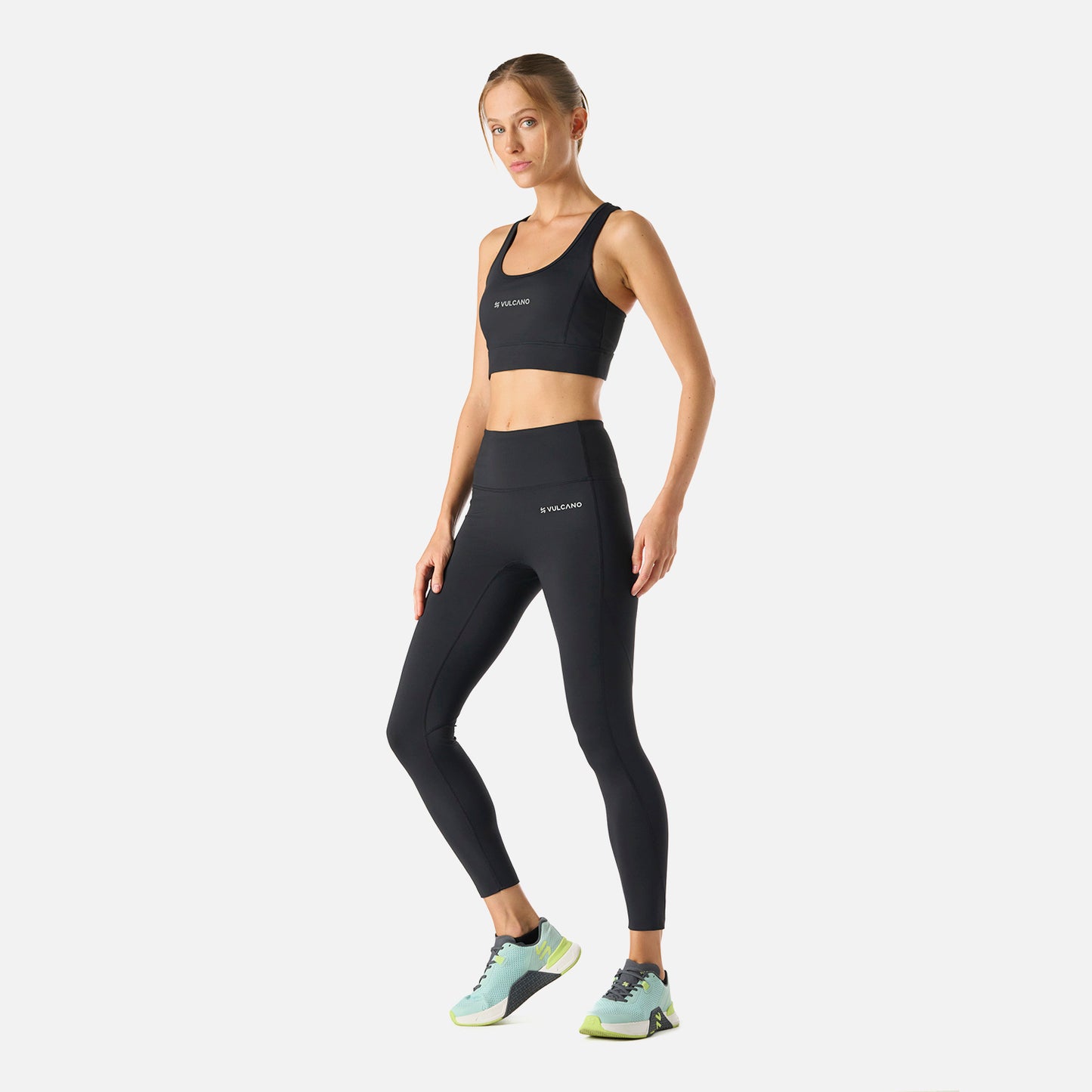 Peto Mujer Built To Move Medium Support Bra Negro Vulcano