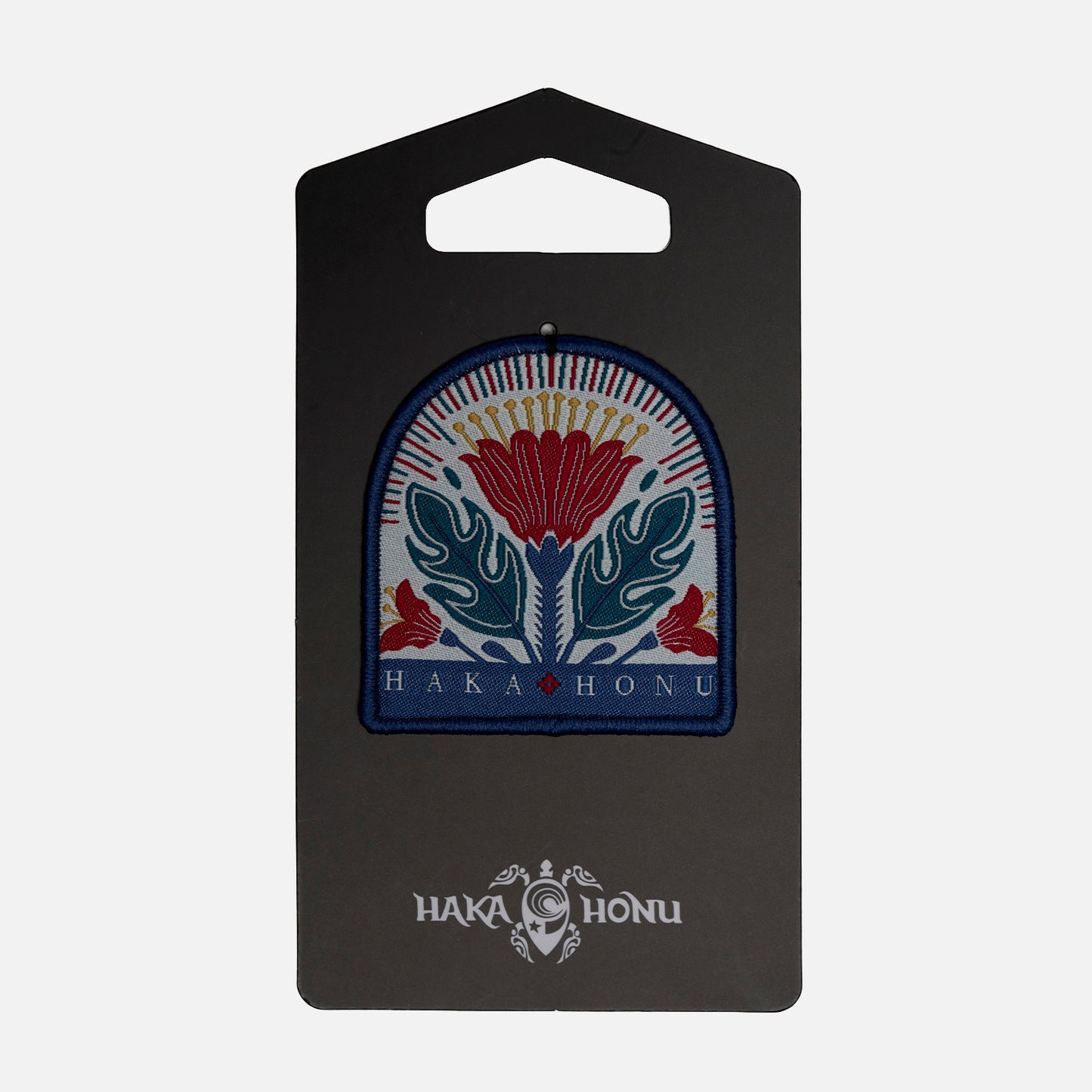 Parche Unisex Woven Patch Haka Honu Rojo Haka Honu