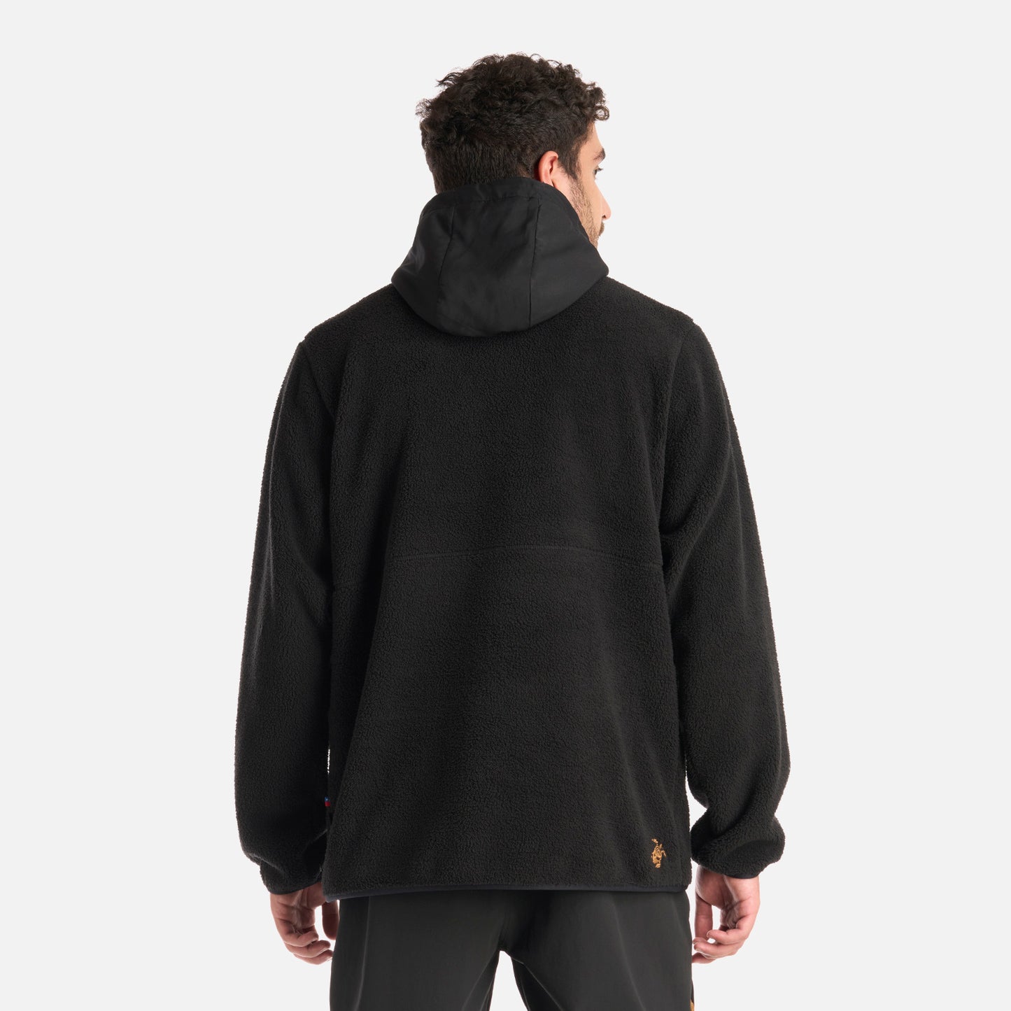 Polerón Hombre Chinchilla Negro Haka Honu