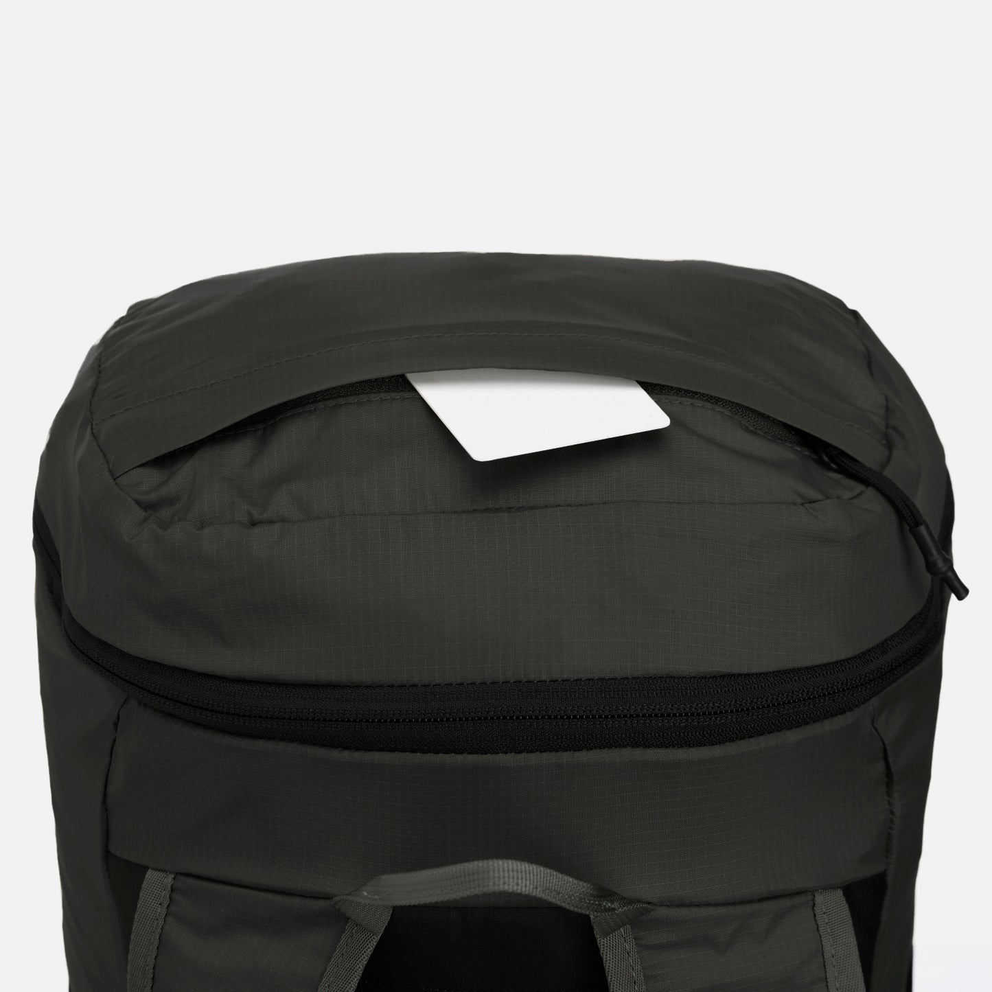 Mochila Peso Pluma 25L Negro  Haka Honu
