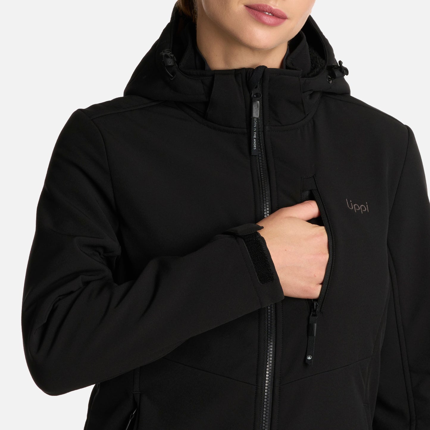 Chaqueta Mujer Macaya Softshell Hoody Jacket Negro Lippi