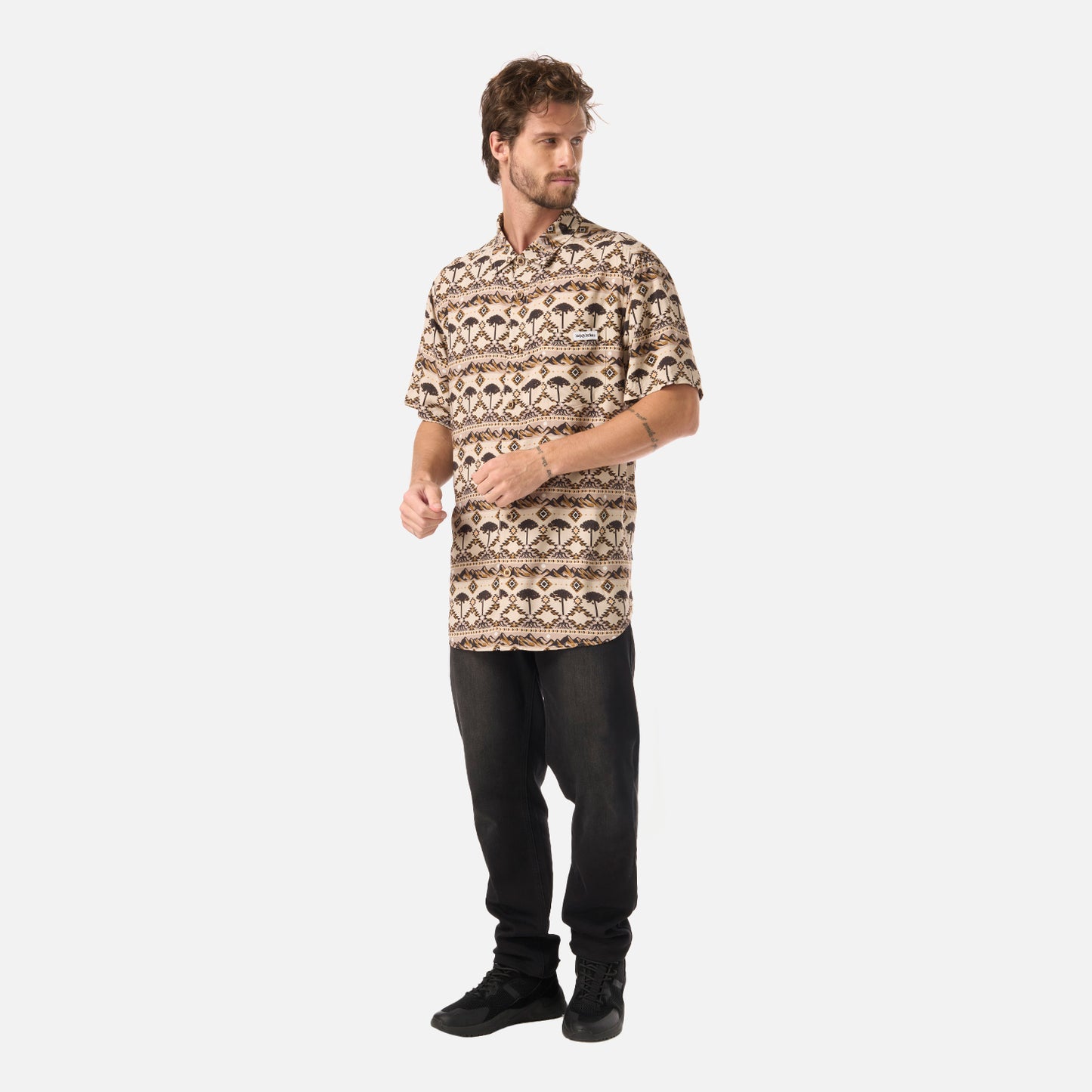Camisa Hombre Good Karma Print Crema Haka Honu
