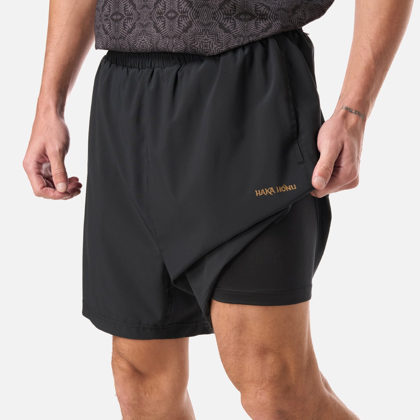 Short  Hombre Canchero Negro Haka Honu