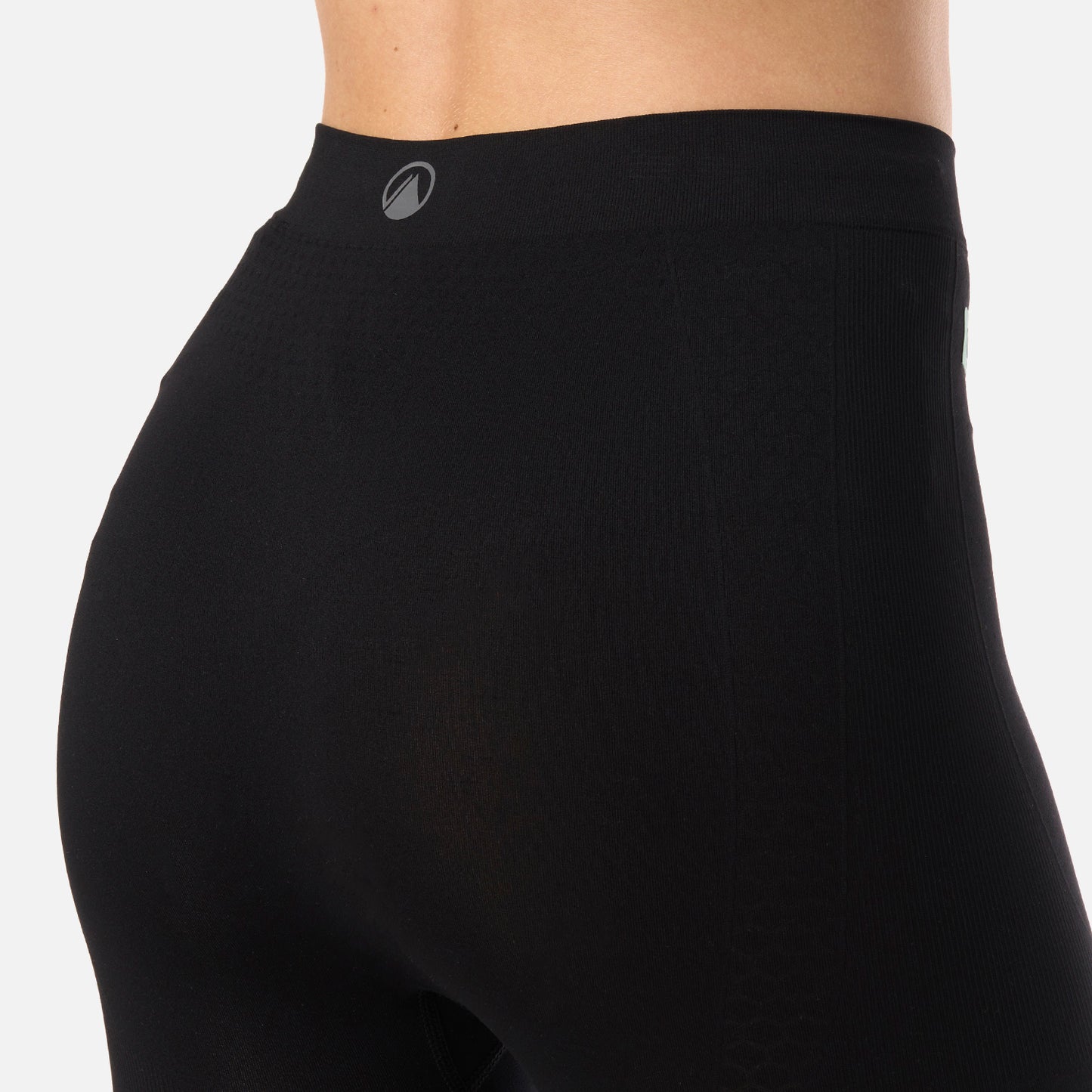 Primera Capa Mujer Skintec Active Q-Dry Bottom Negro Lippi