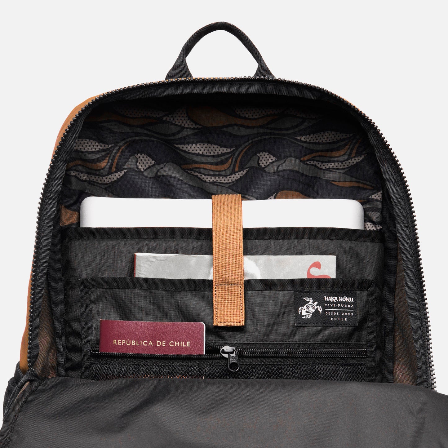 Mochila Trome 28L Mostaza Haka Honu