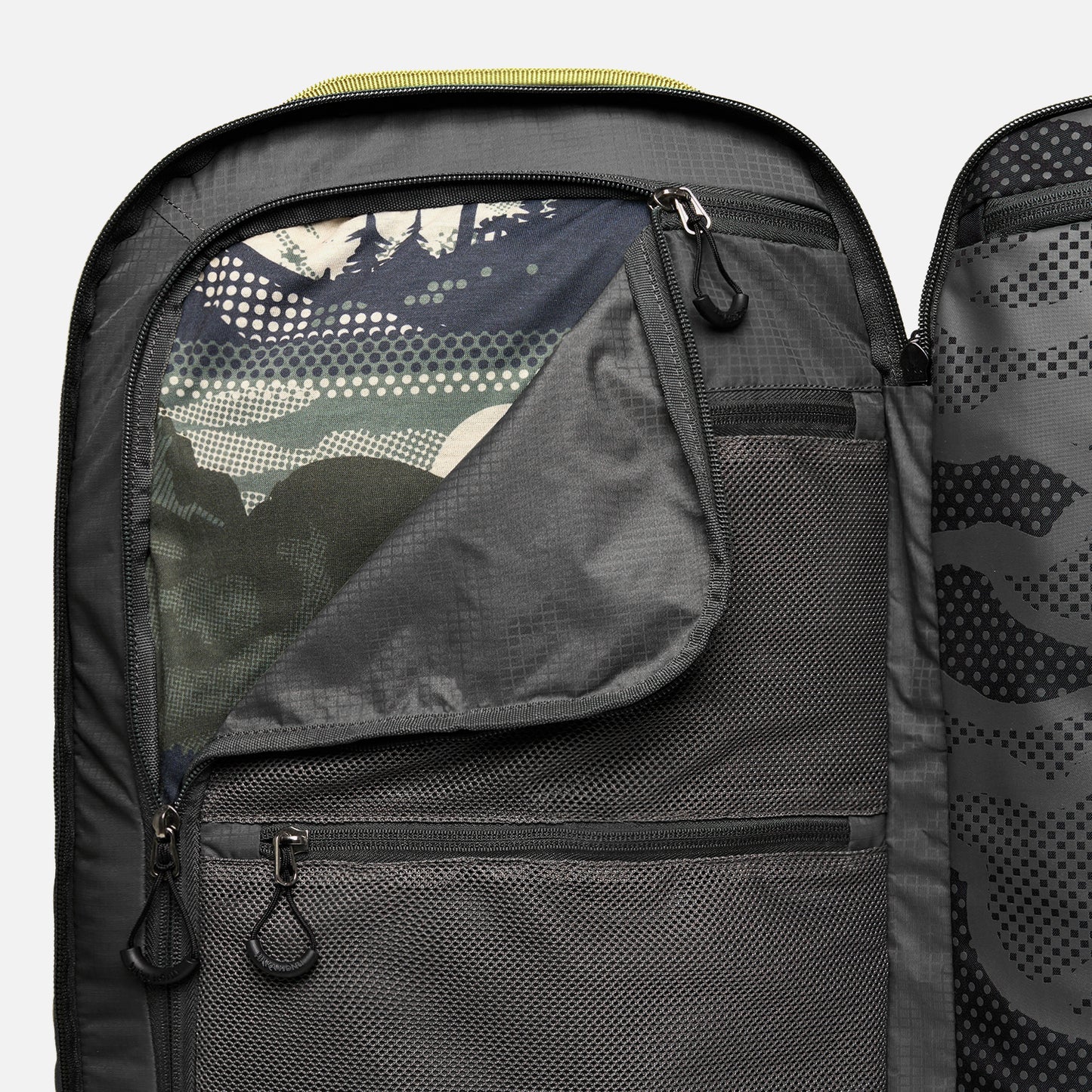 Mochila Viajera 35L Negro Haka Honu