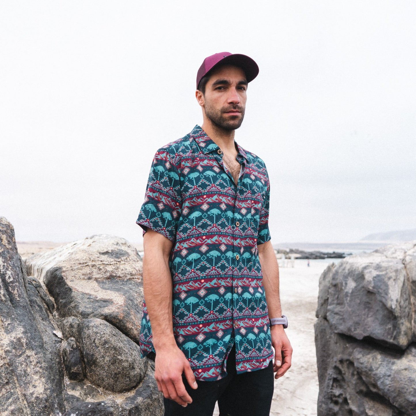Camisa Hombre Good Karma Print Azul Noche Haka Honu